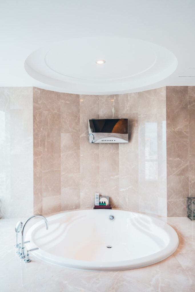 Tiled Showers & Bathtubs