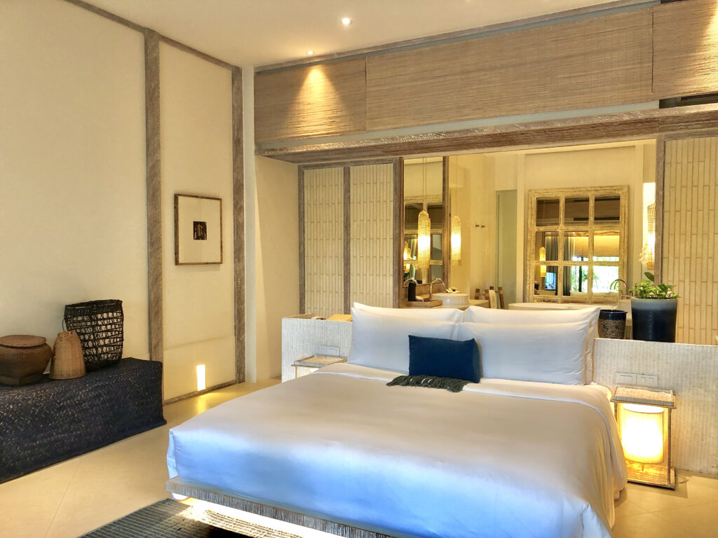 Modern Lake House Bedroom Decor
