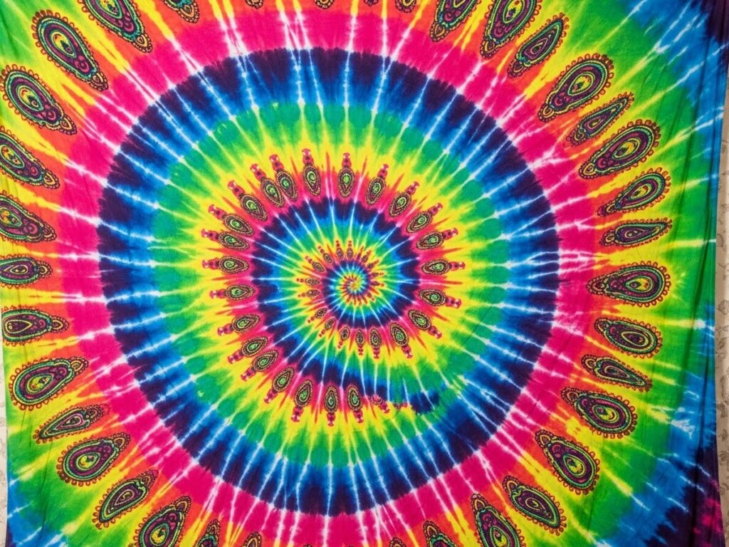 Tie-Dye Psychedelic Tapestry – Retro & Fun