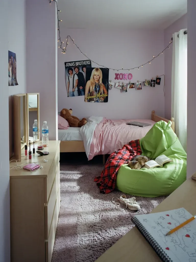 What Made the 2000s Teen Bedroom Ideas So Iconic